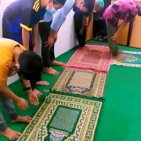 Latihan praktikal solat di kelas KAFA